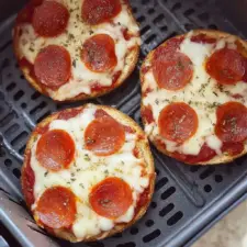 Air Fryer Bagel Pizzas Recipe