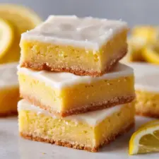 Fudgy lemon blondies- Lemon brownies Recipe