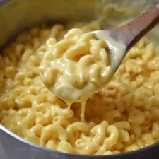 5- Ingredient Stovetop Mac and Cheese Recipe