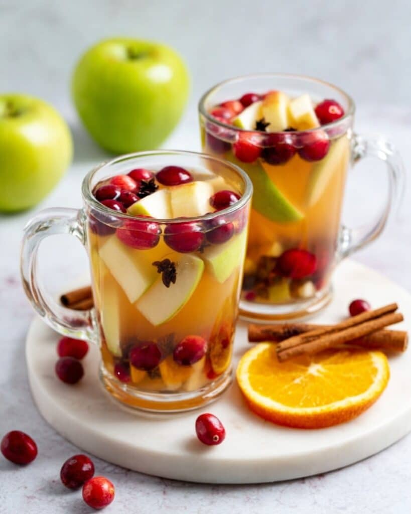 The Pioneer Woman’s Mulled Apple Cider Recipe